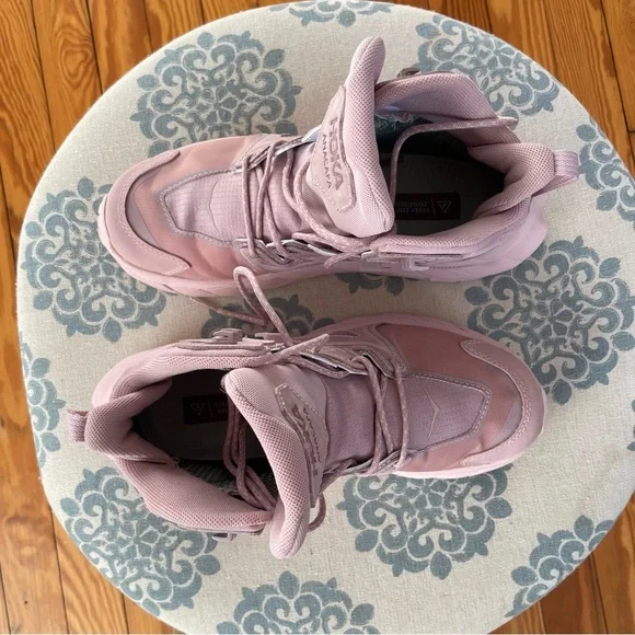 Hoka Women's Anacapa Mid GTX hiking boots in the color Pale Mauve/Pink - Picture 6 of 8